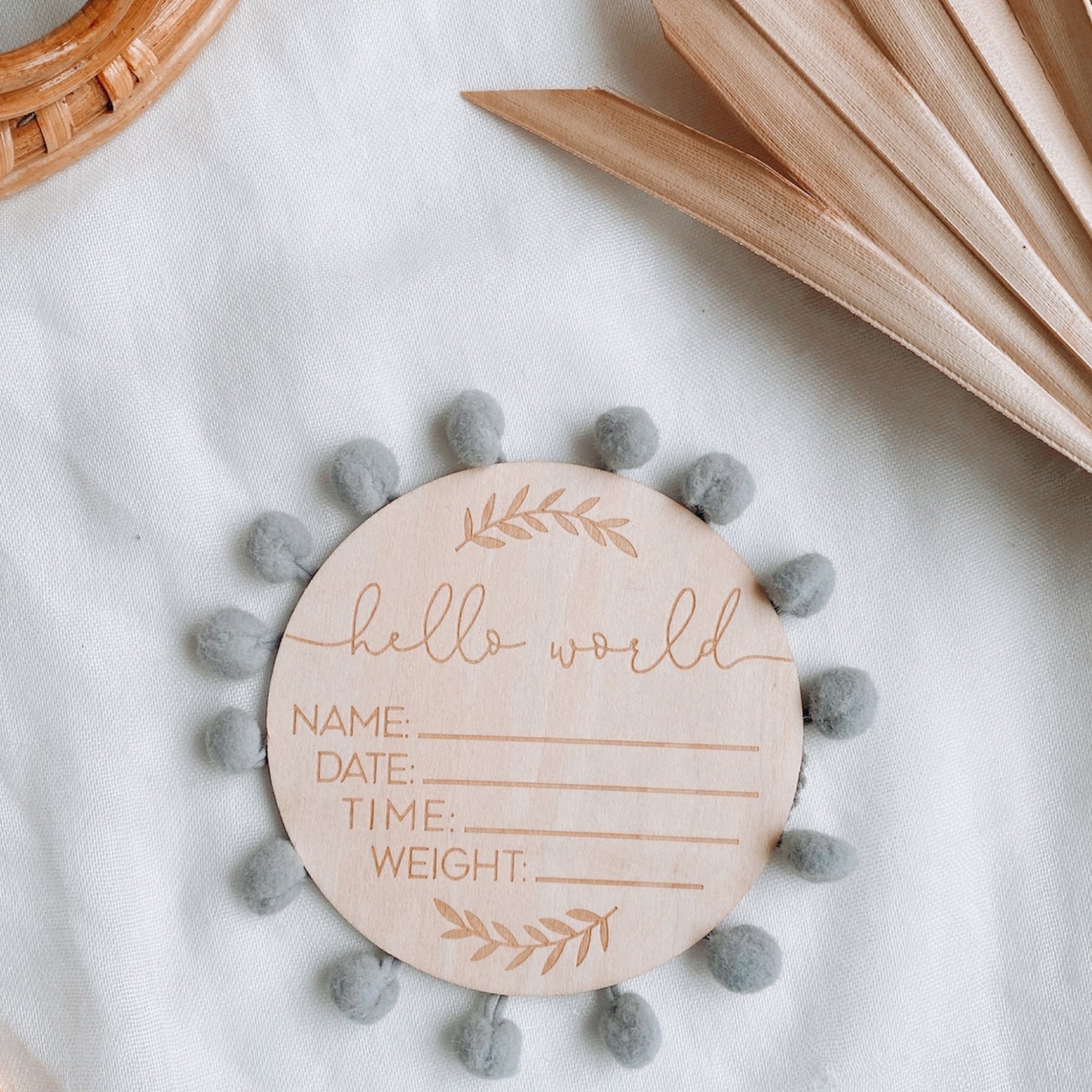 HELLO WORLD NEWBORN ANNOUNCEMENT PLAQUE | POM POM