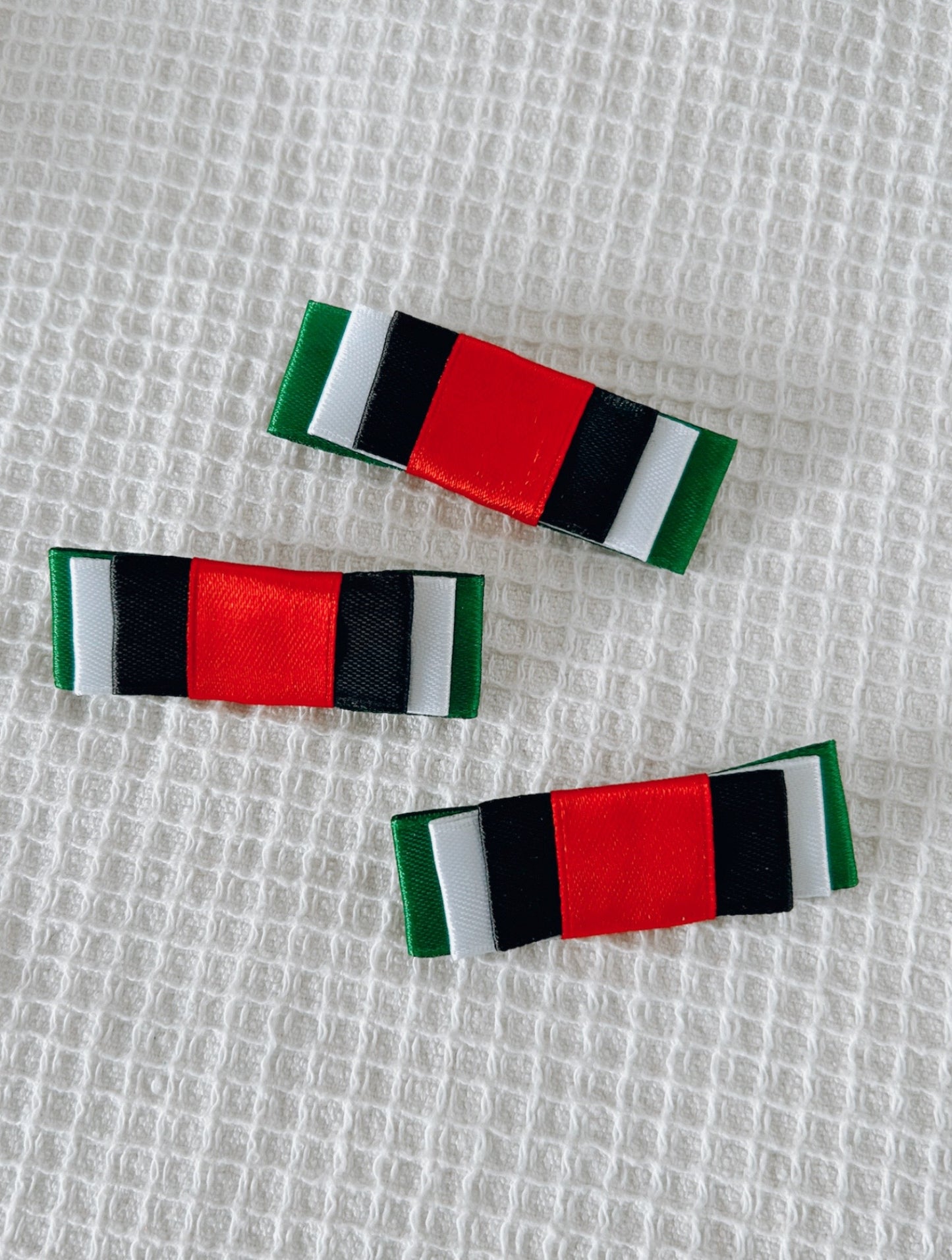 Palestine Brooch | solidarity ribbon pin | handmade Palestine badge | clips