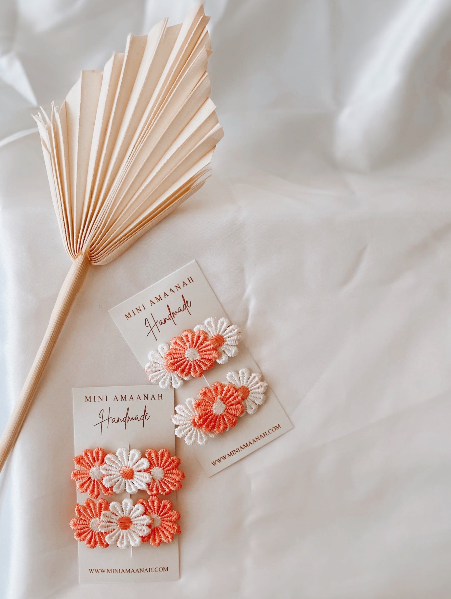 CORAL DAISY | HAIR CLIPS